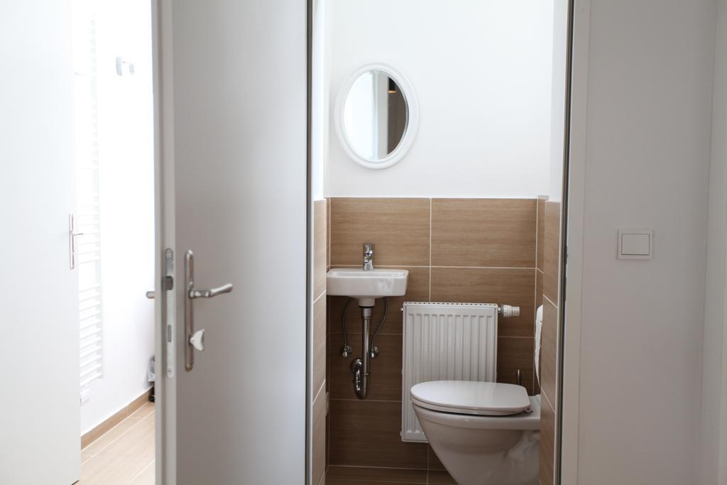 Casa Nostra - Helle Wohnung - Direkt Am Augarten Viena Habitación foto